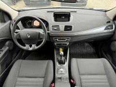 Fahrzeugabbildung Megane III Limited 1.2 TCe 115 nur 5000 km!!