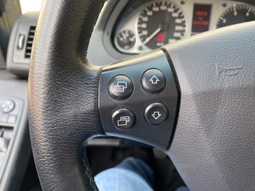Bild 14 Mercedes-Benz A 170 A -KLASSE KLIMA ALLWETTERREIFEN BREMSE NEU
