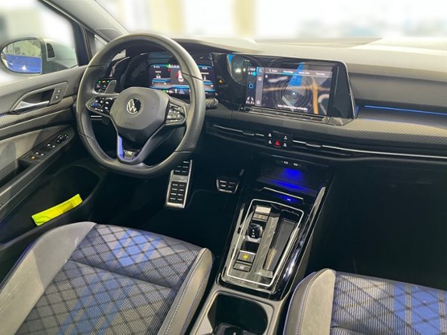 Fahrzeugabbildung Volkswagen Golf Variant VIII R 2.0 TSI DSG 4Motion IQ.DRIVE