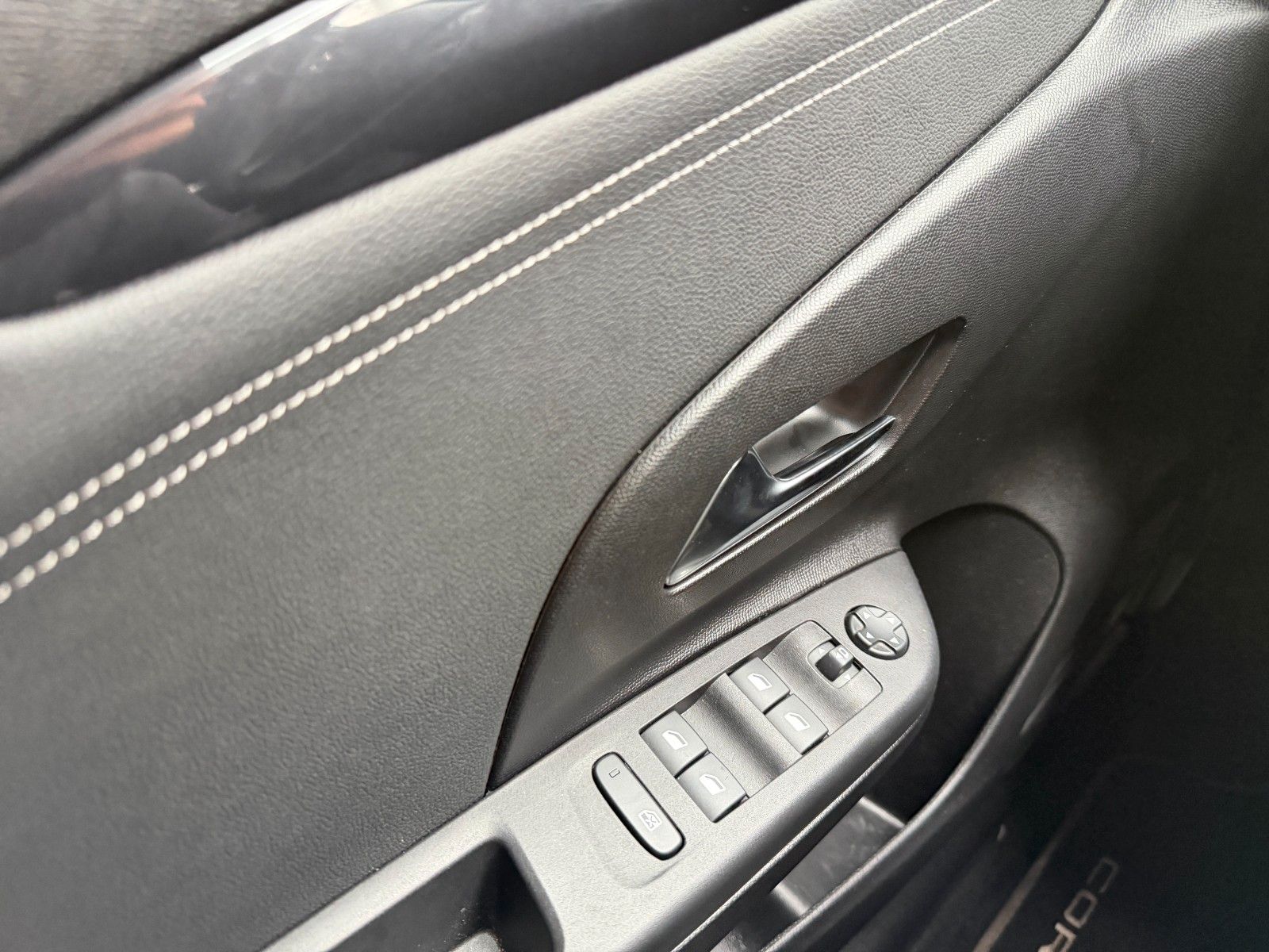 Fahrzeugabbildung Opel Corsa F GS 100PS SHZ/Kamera/MATRIX!