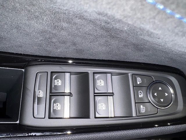 Fahrzeugabbildung Renault Austral Esprit Alpine Full Hybrid E-Tech 200