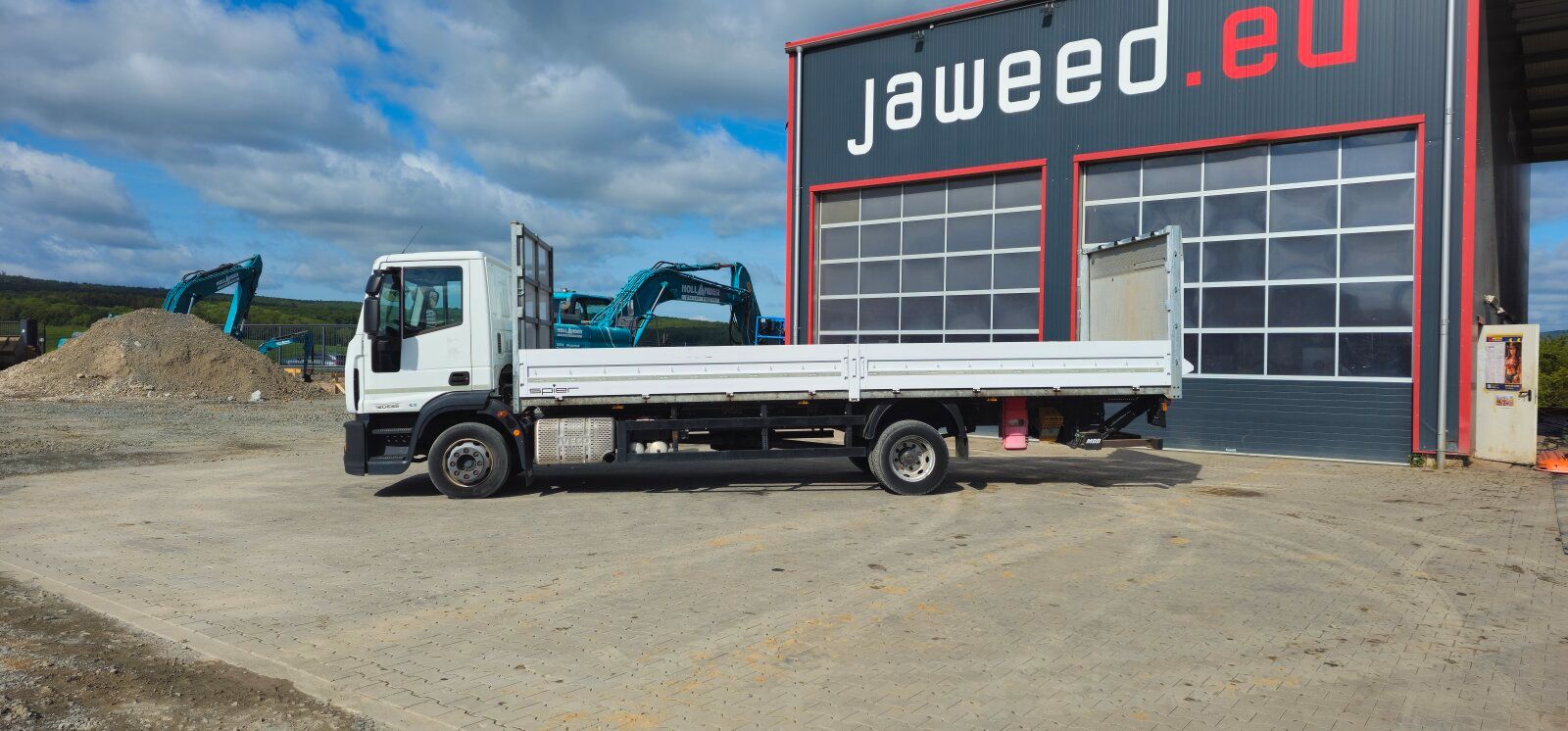 Fahrzeugabbildung Iveco 120 E 25 / ex BUNDESWEHR / 51 tkm / TOP ZUSTAND