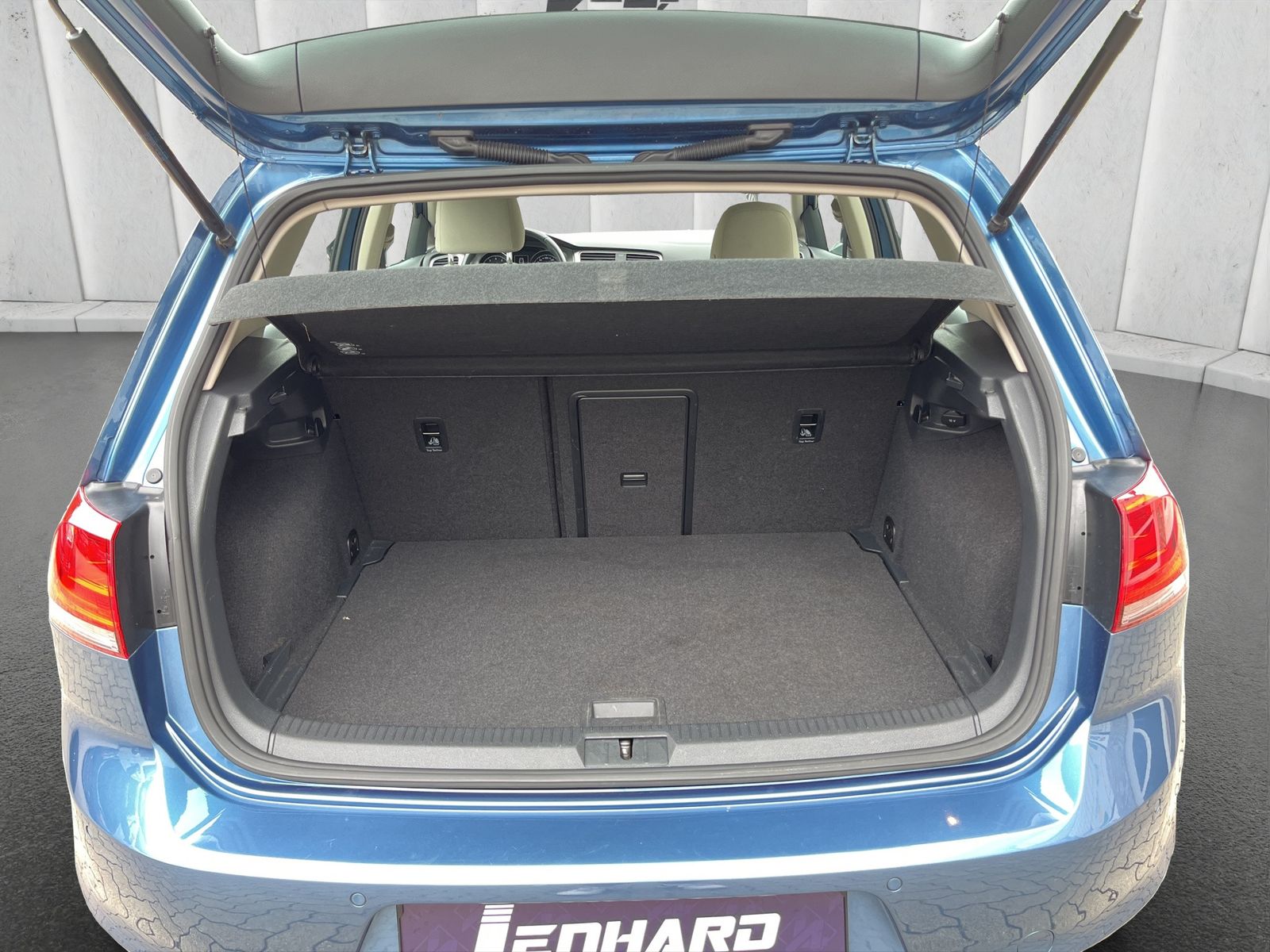 Fahrzeugabbildung Volkswagen Golf Kamera*PDC*HU neu*u.v.m**