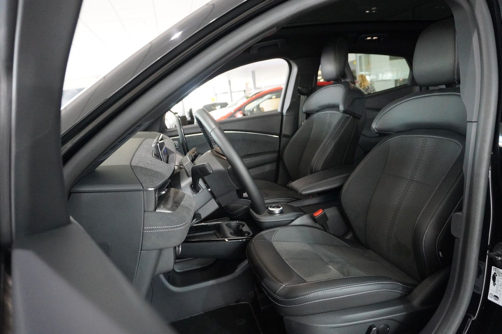 Fahrzeugabbildung Ford Mustang Mach-E GT AWD 99KWH NAVI/360°/B&O/PANO.