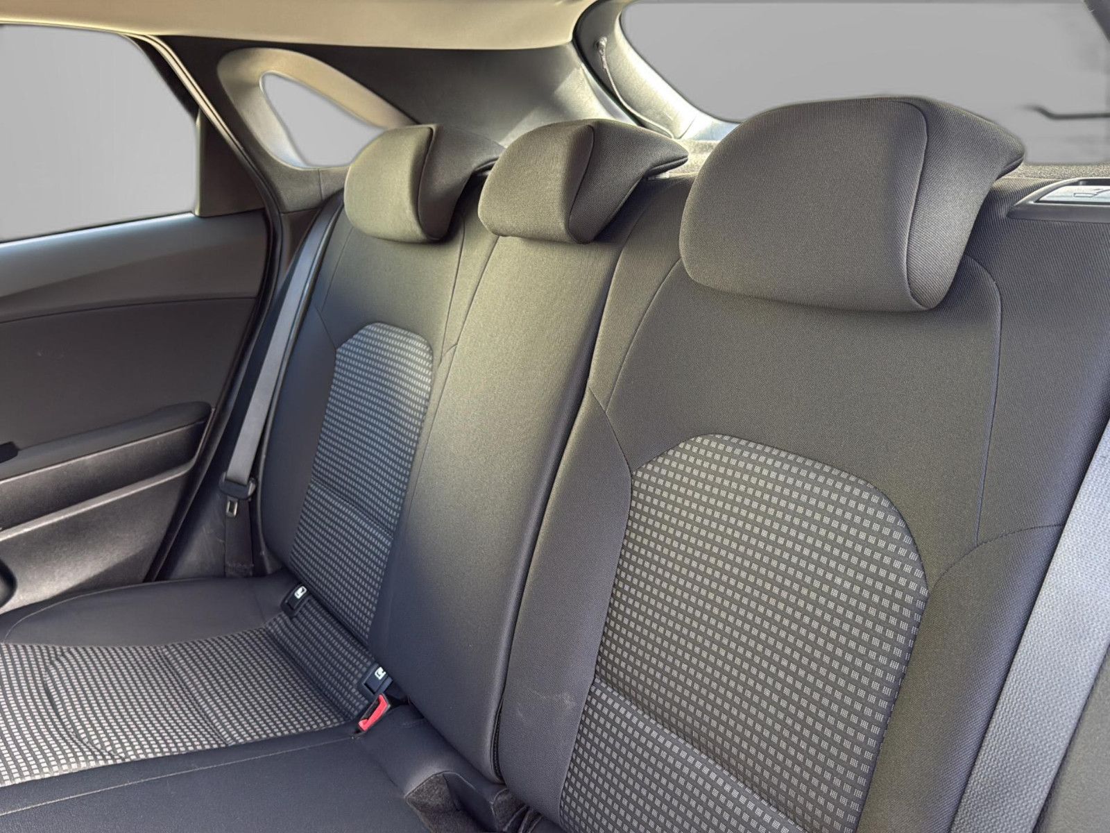 Fahrzeugabbildung Kia KIA Ceed Edition 7/ 1.Hand