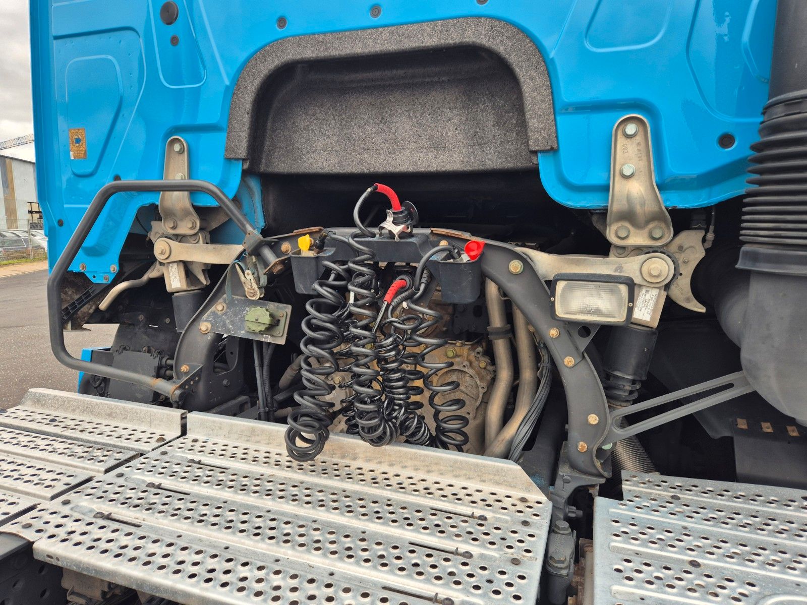 Fahrzeugabbildung Mercedes-Benz Actros 2653 LS 6x4 Retarder 120.000kg