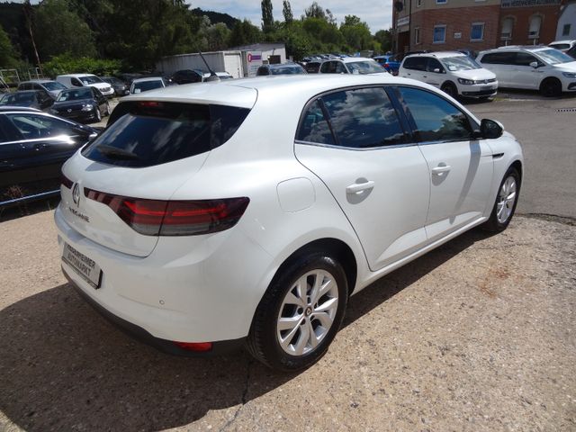 Fahrzeugabbildung Renault Megane IV Lim. 5-trg. Zen/1.Hd/Navi/SitzH/PDC/