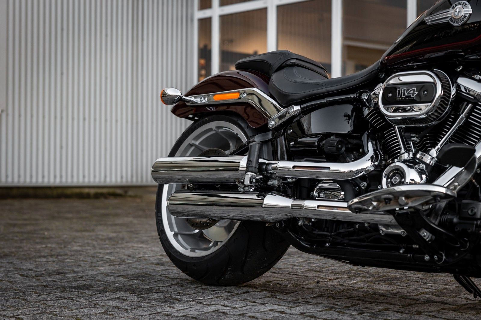 Fahrzeugabbildung Harley-Davidson FLFBS FAT BOY 114 -SOFTAIL-Midnight Crimson