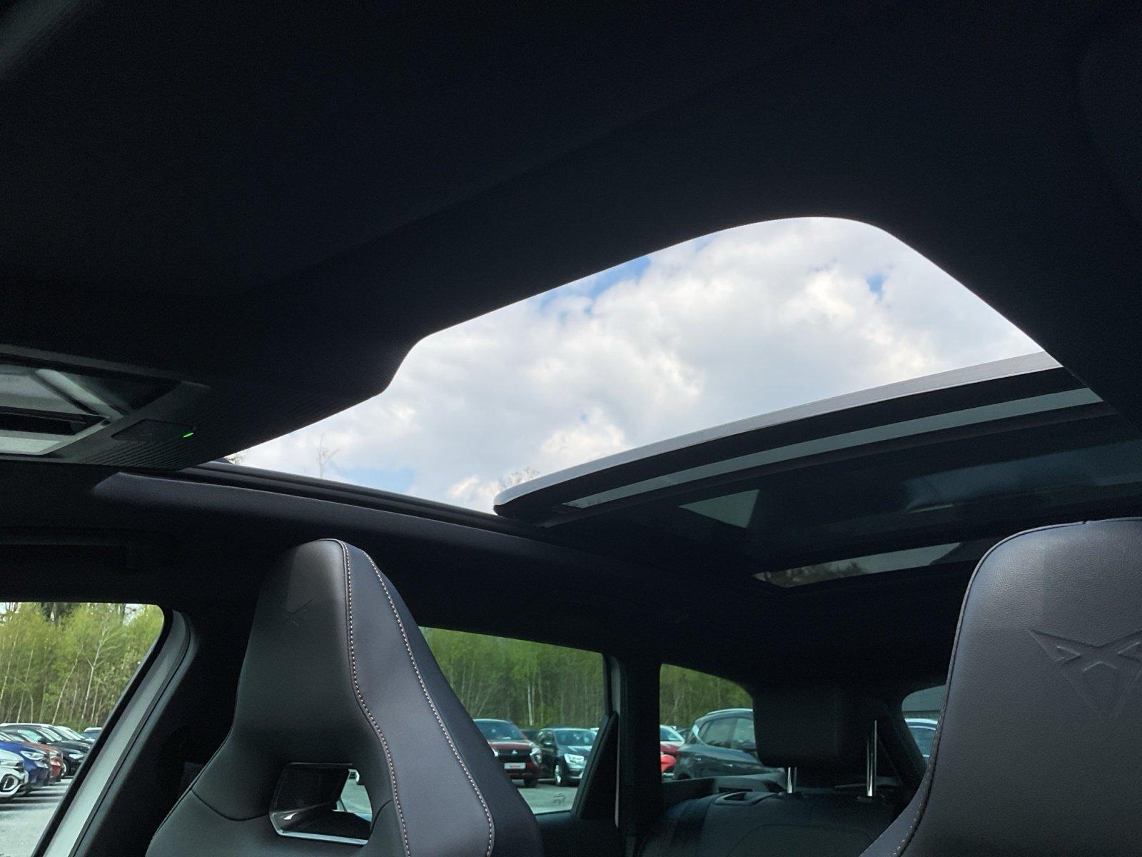 Cupra Leon Sportstourer VZ 2.0 4Drive NAVI ACC AHK LED