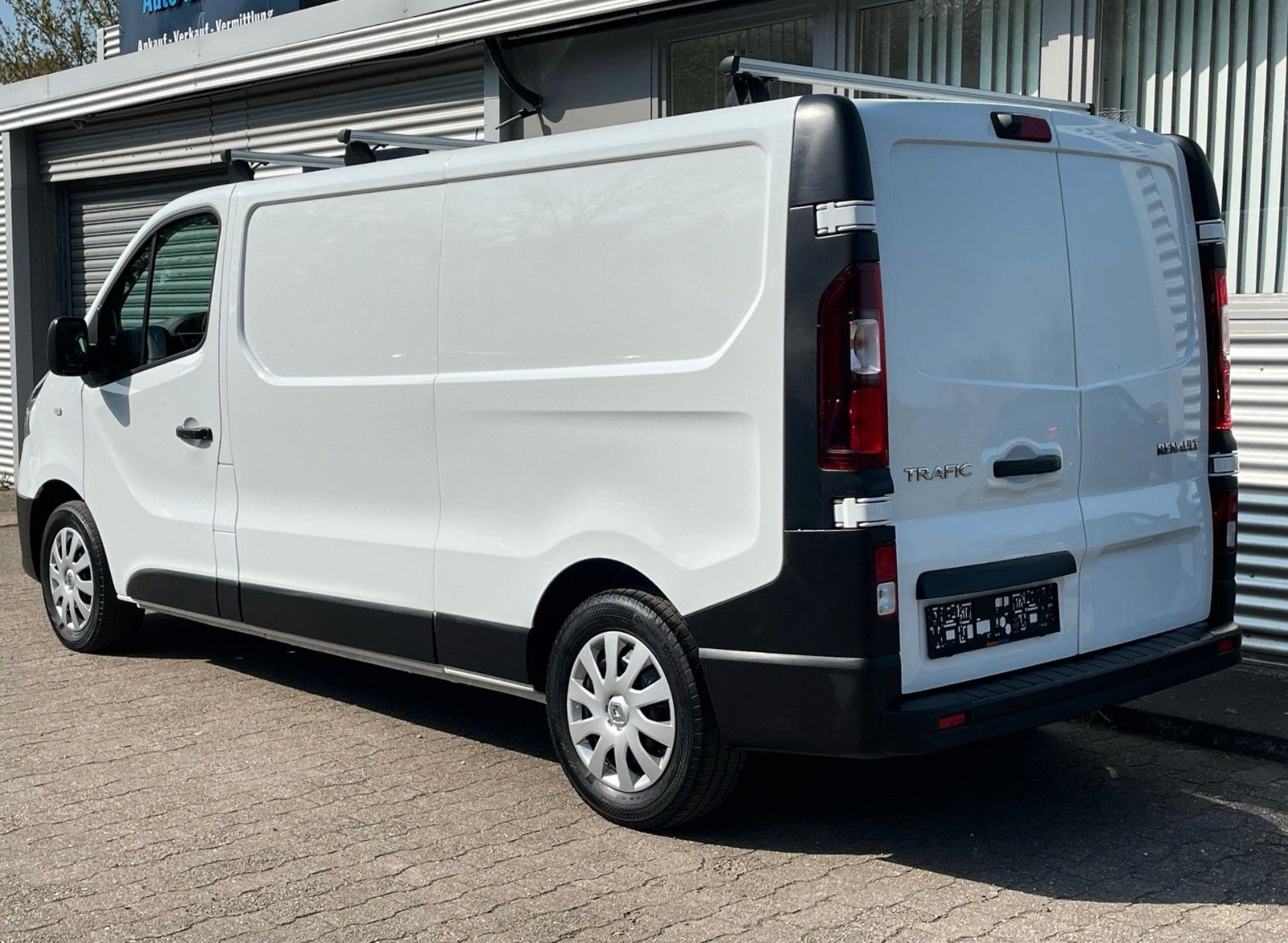 Fahrzeugabbildung Renault TRAFIC KASTEN  L2H1 3,0t KAMERA KLIMA  1.Hd EU6d