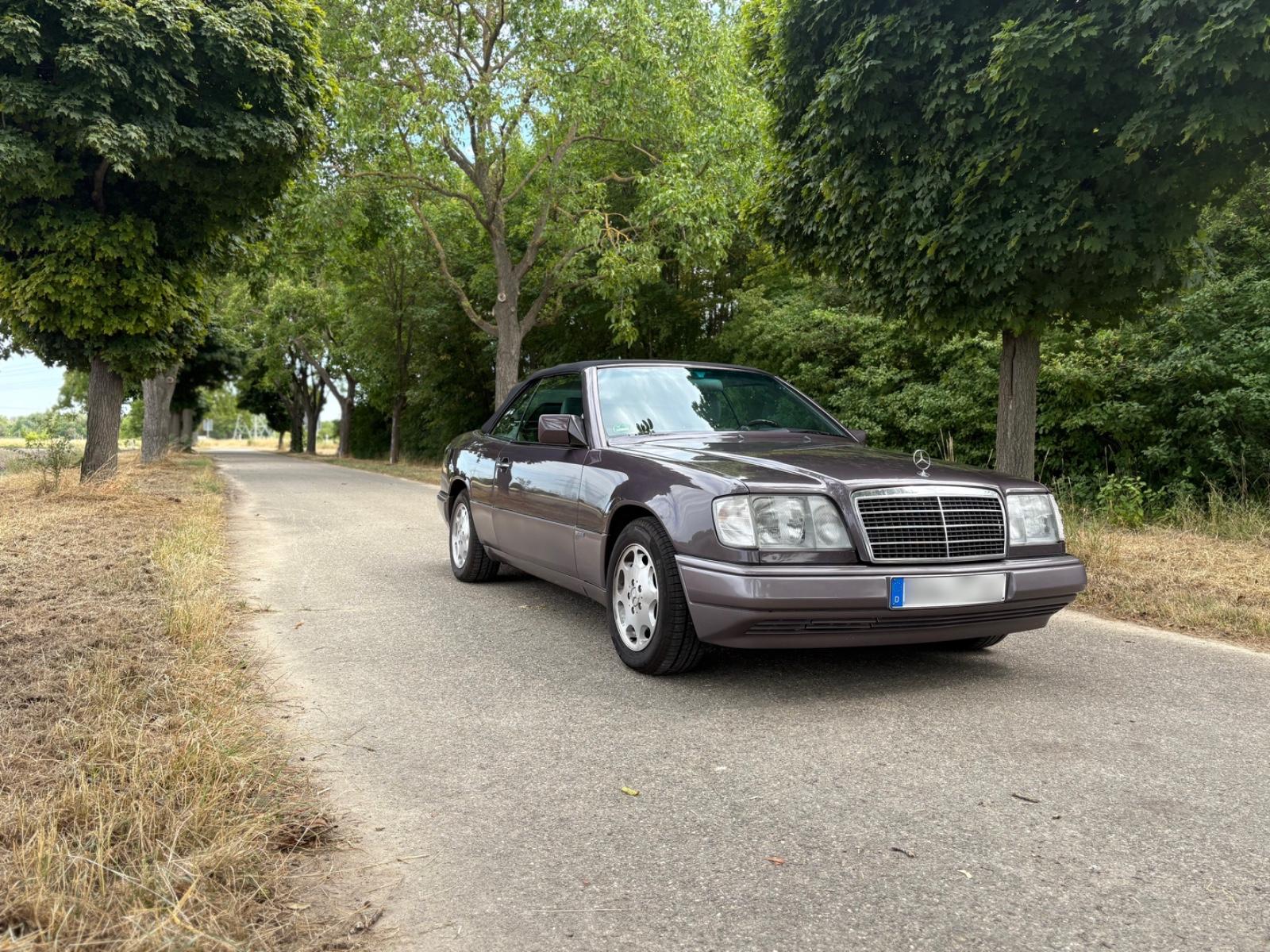 Mercedes-Benz Liebhaberfahrzeug Mercedes Benz E 220 Cabriolet