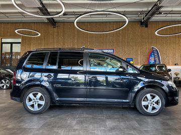 MYAUTOCENTER – Gebraucht- und Jahreswagen mit Werkstattservice in Pfaffenhofen Volkswagen Touran United *Navi*Sitzh*TÜV 0527*