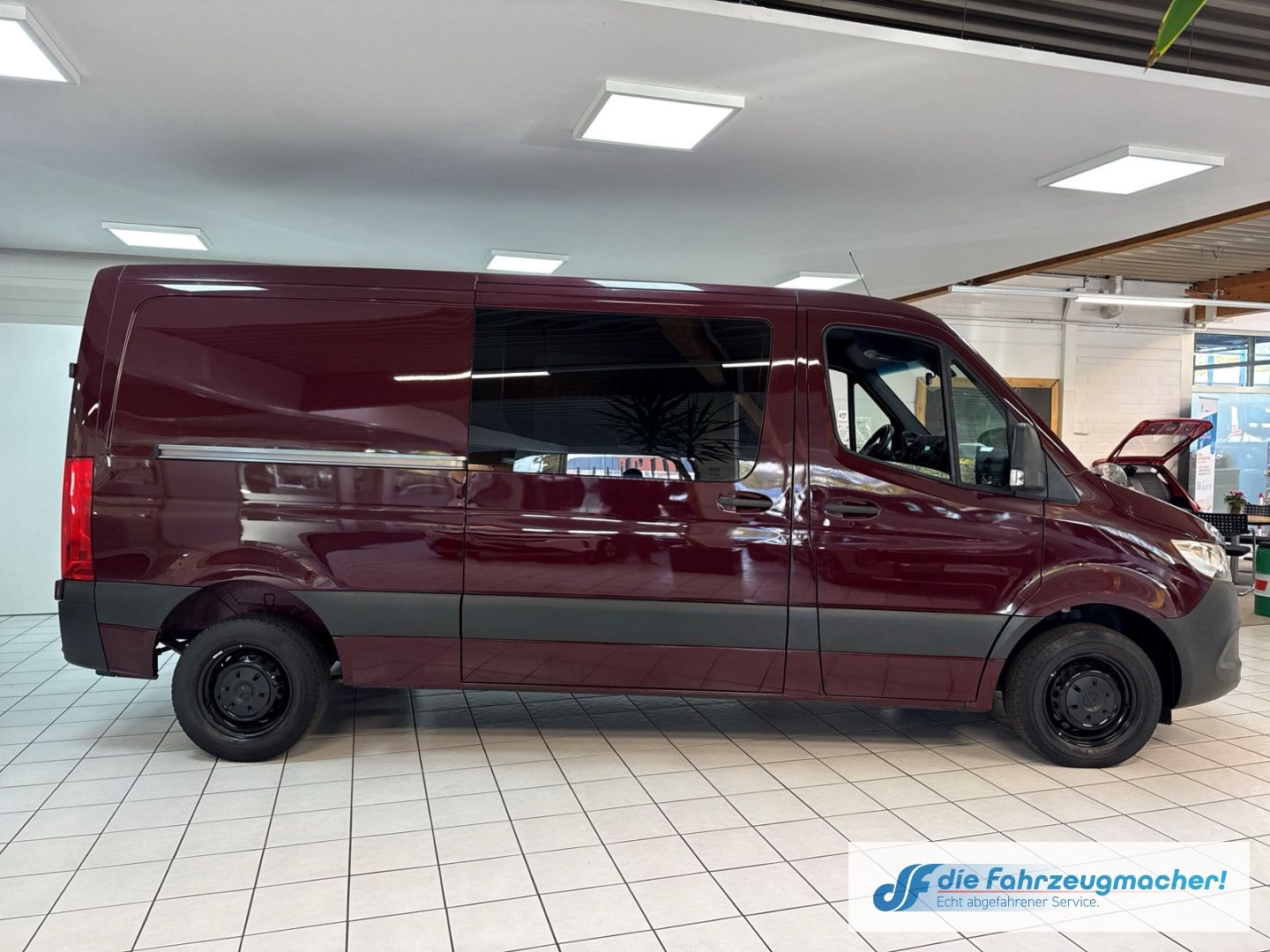 Fahrzeugabbildung Mercedes-Benz Sprinter III Kasten FWD 211 CDI L2 DAB Tel.-Vorb