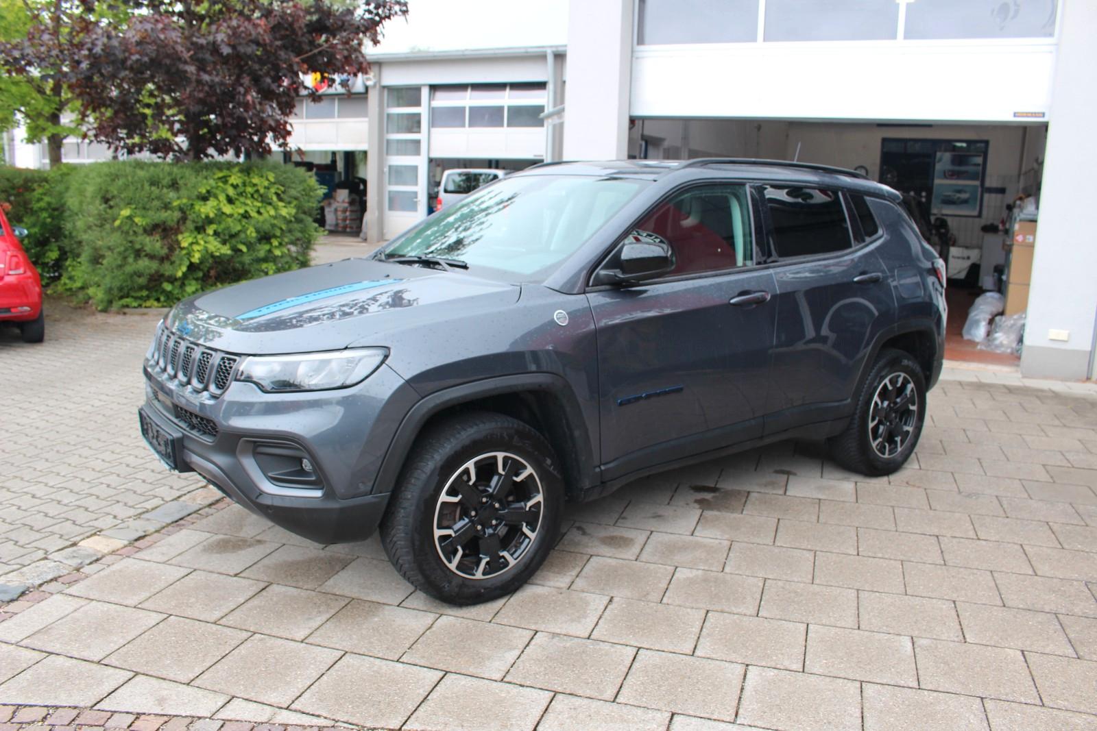 Jeep Compass Trailhawk Plug-In Hybrid 4WD