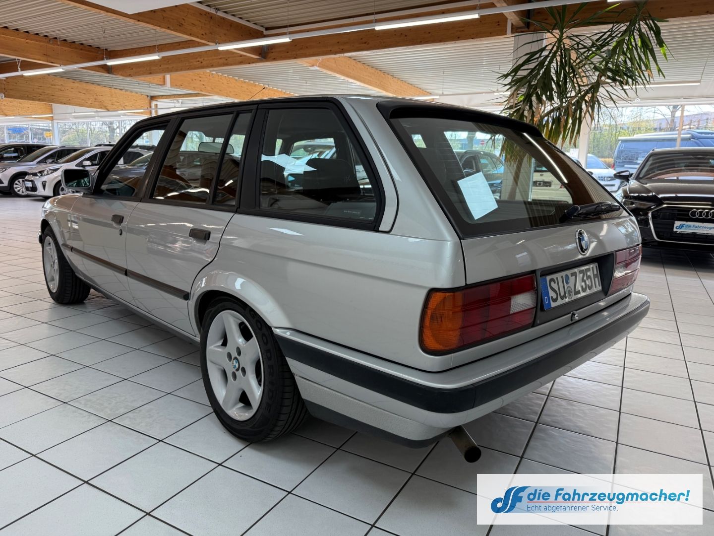 Fahrzeugabbildung BMW 318 i Touring SD NSW ABS Servo IM KUNDENAUFTRAG