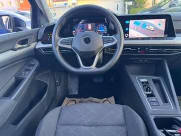 Volkswagen Golf - 10