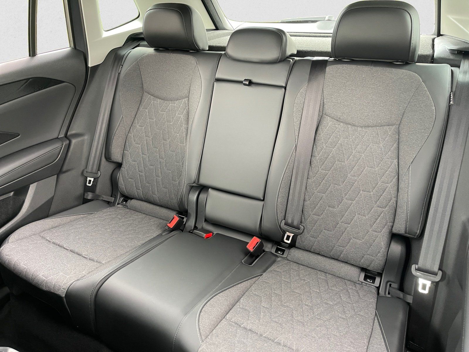 Volkswagen Tiguan - Bild 10