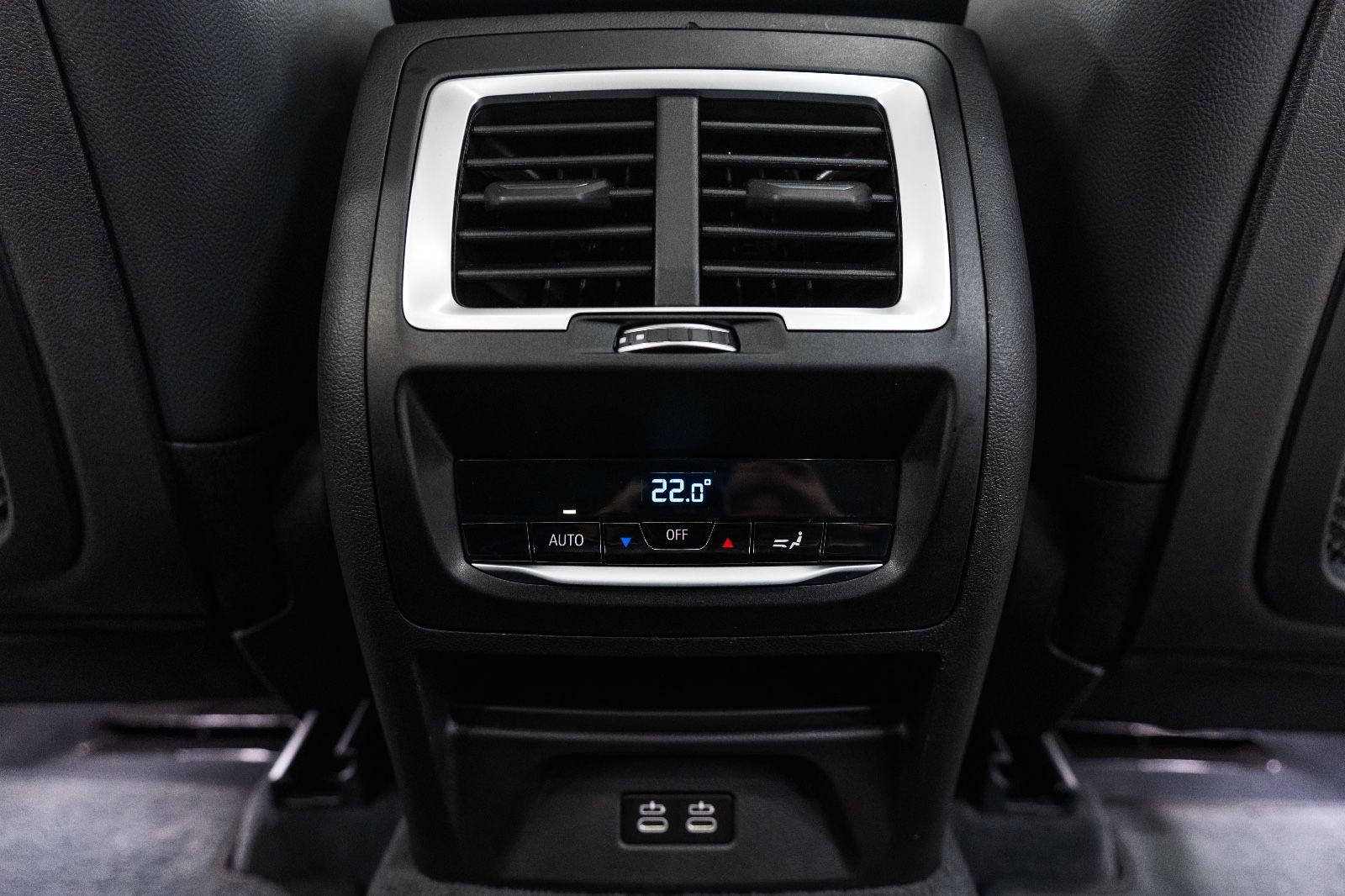 Fahrzeugabbildung BMW iX3 80KWH INSPIRING M-Sportpaket Laserlicht ACC