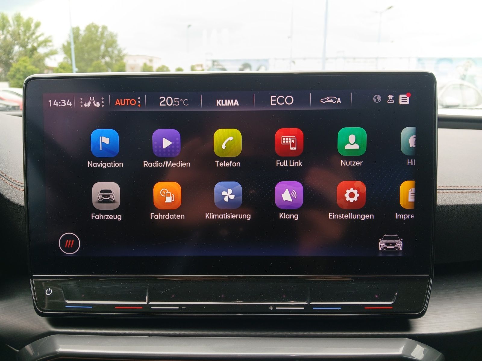 Fahrzeugabbildung CUPRA Formentor VZ e-HYBRID DSG LED ACC NAVI RFK SH 19