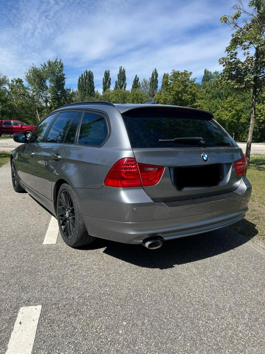 BMW 318 2012 — photo 7