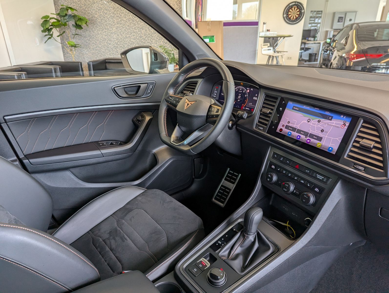 CUPRA Ateca 1.5 TSI DSG ACC Winter-Paket Cam AHK 19" - Image 11