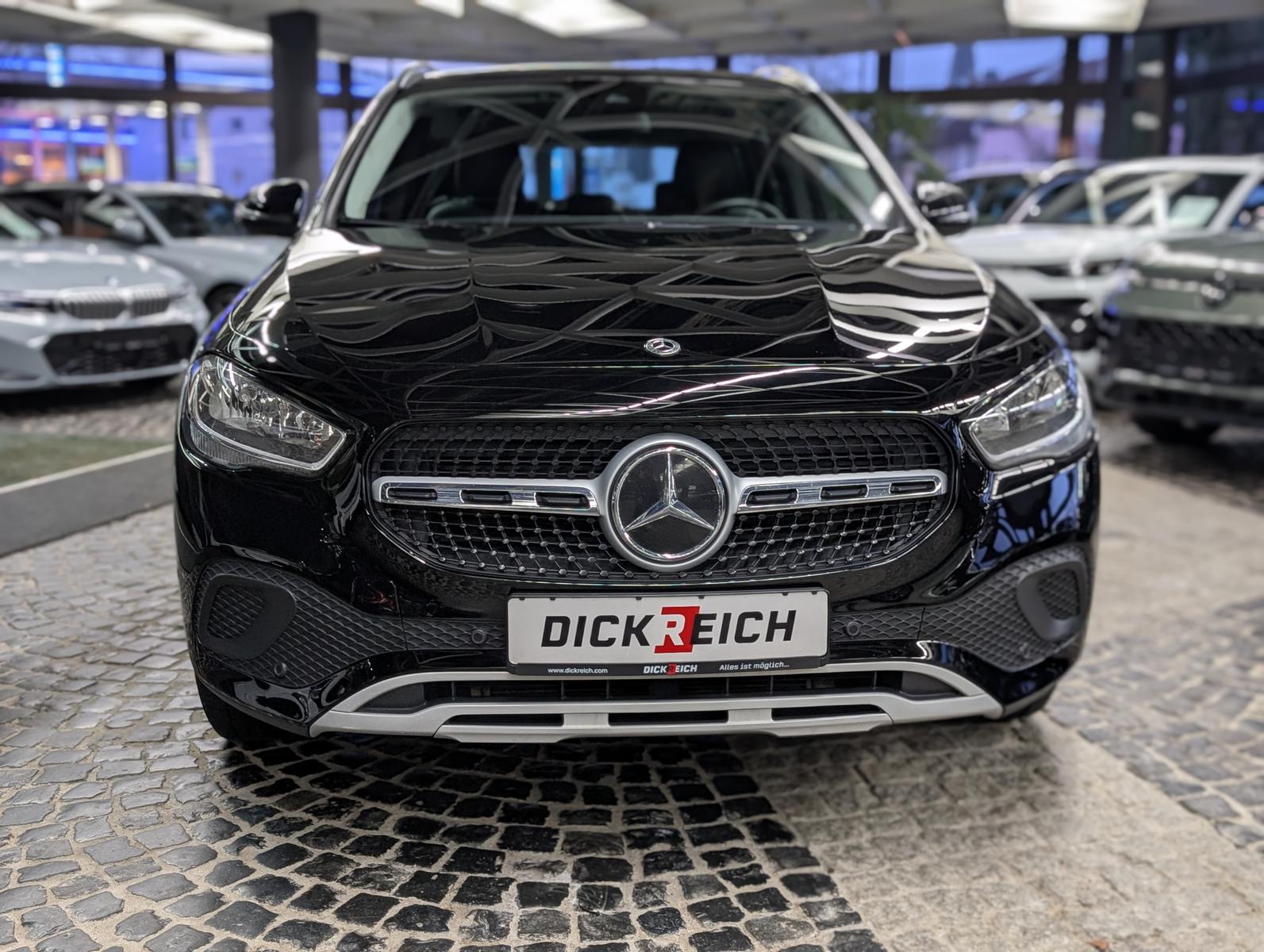 Mercedes-Benz GLA 220 d STYLE MBUX TEMP StHz LEDER SHZ KEYLESS