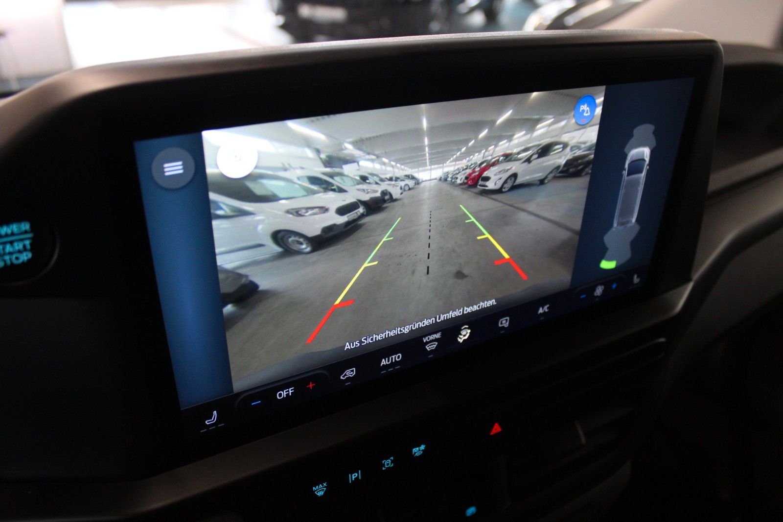 Fahrzeugabbildung Ford Transit Custom L1 TREND LED NAVI CAM ACC SHZ uvm