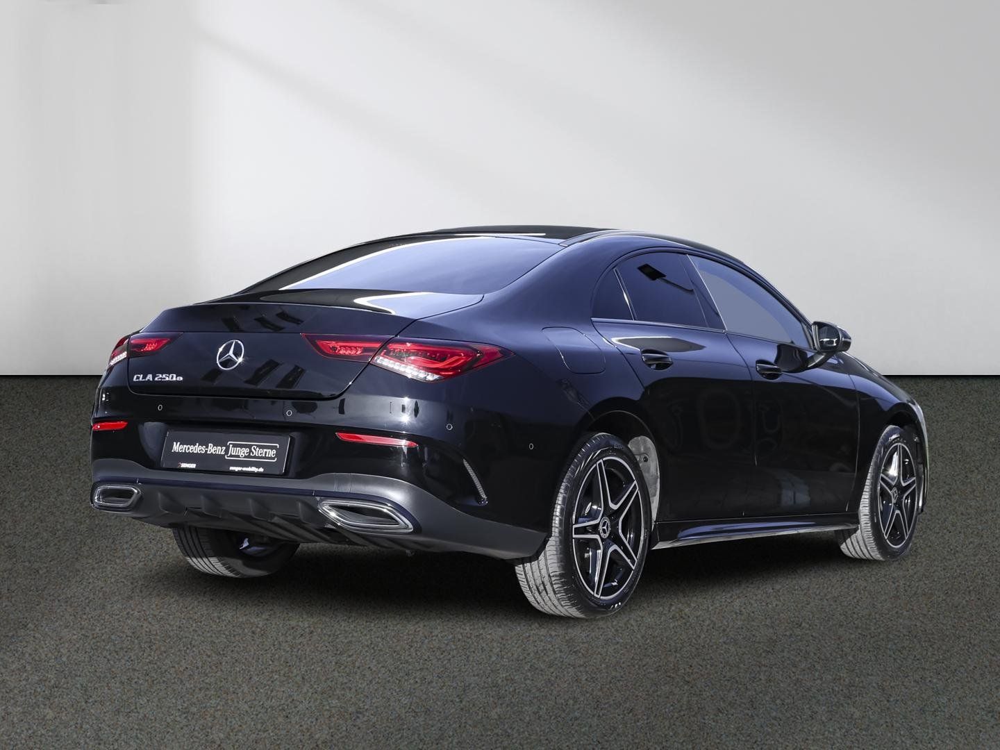 Mercedes-Benz CLA 250 e Coupe AMG Night Kamera Ambiente LED foto 3