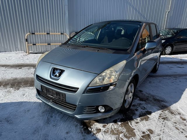 Peugeot 5008 Premium 1.6  Panorama -- KLIMA --