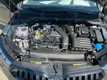 Skoda Kamiq Tour 1,5 TSI AHZV NAVI LED PDC Kamera
