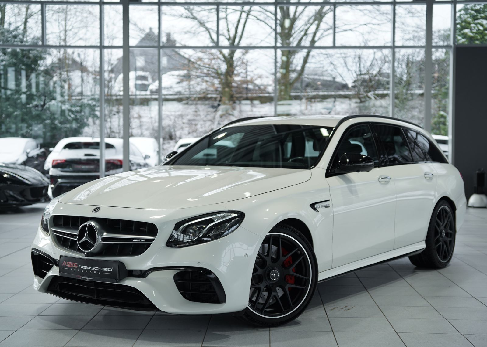 MERCEDES-BENZ E 63 AMG