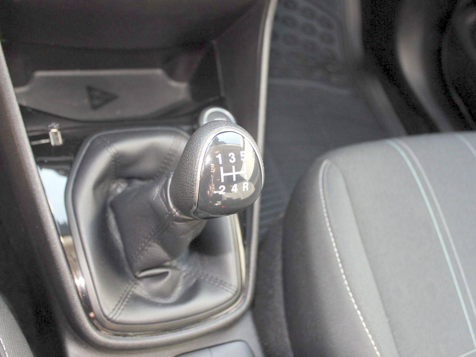 Fahrzeugabbildung Ford Fiesta Trend 1,1