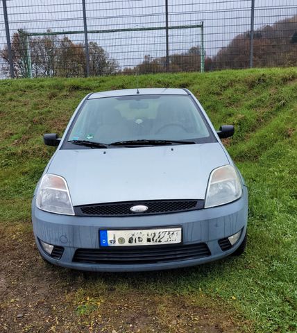 Ford Fiesta 1.4 16V Ghia