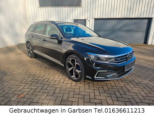 Volkswagen Passat Variant 1.4 TSI DSG GTE HUD Matix 18Zoll