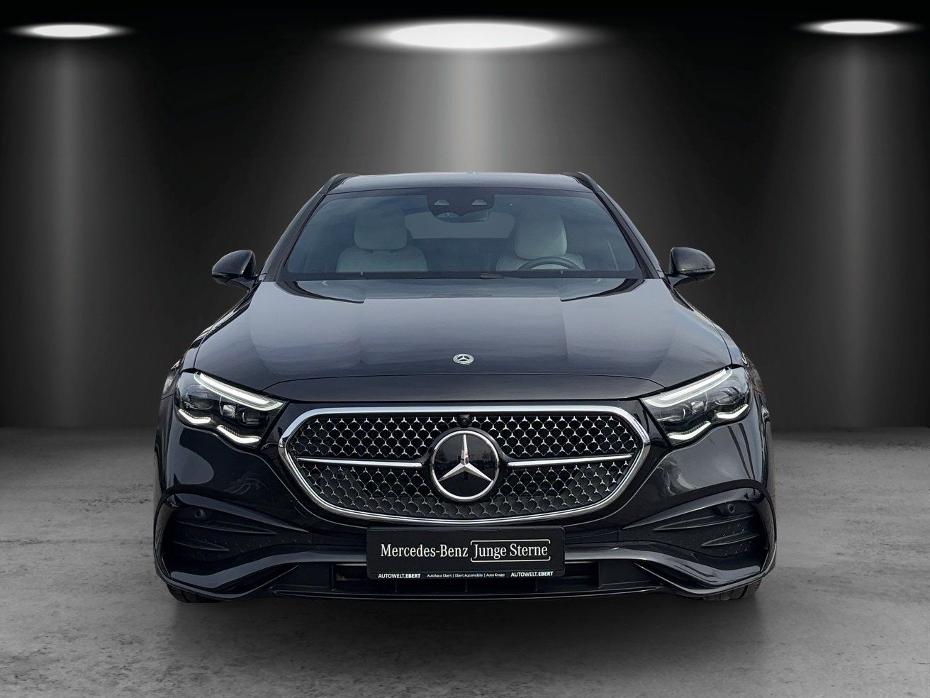 Fahrzeugabbildung Mercedes-Benz E300de 4M T AMG Prem+ AIRMATIC Hyper AHK Fahrasi