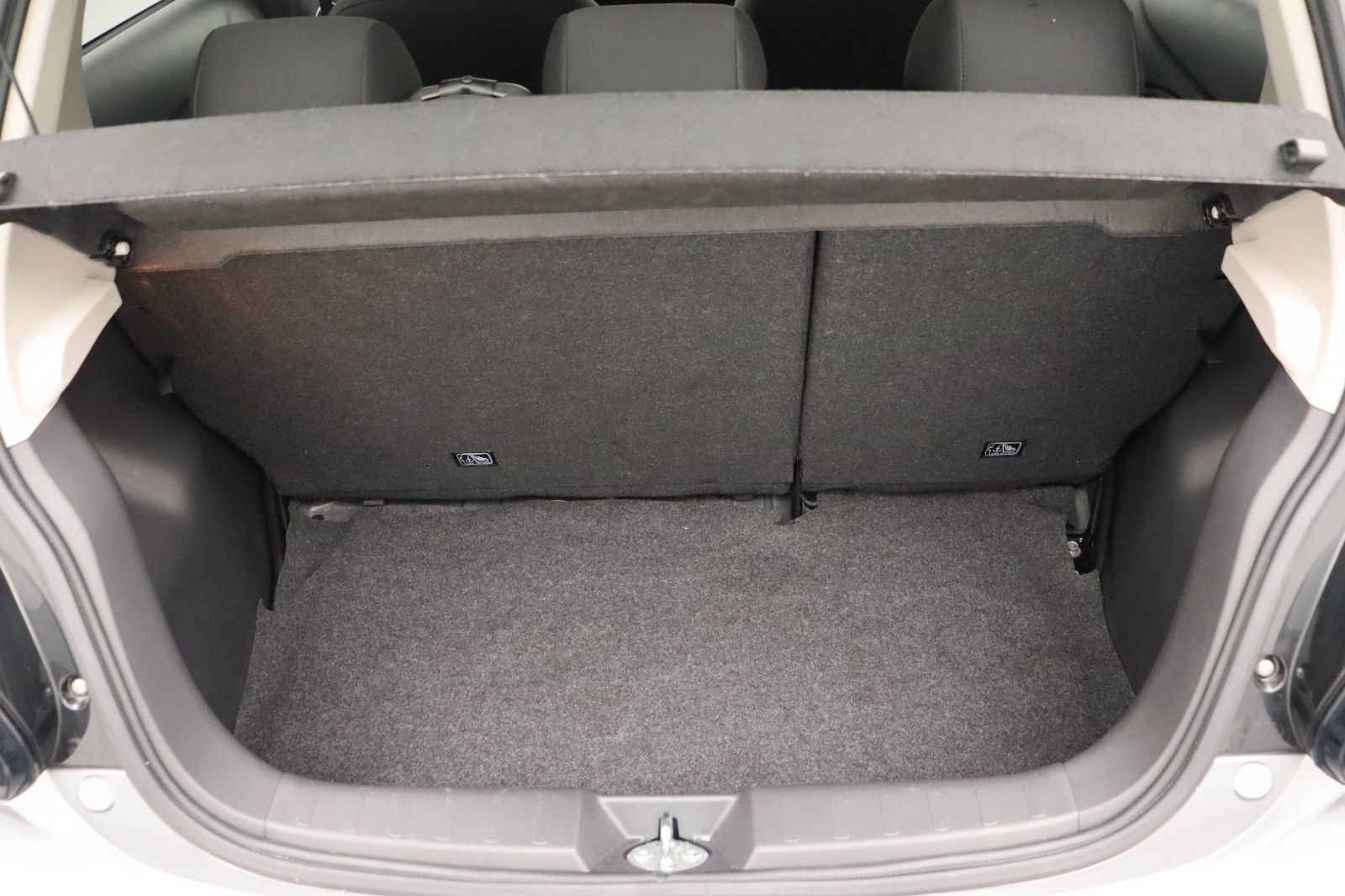 Fahrzeugabbildung Mitsubishi Space Star 1.2 Spirit+ NAVI TEMPO SHZ