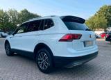 Volkswagen SUV VW Tiguan allspacs Geländerwagen - : Gelände