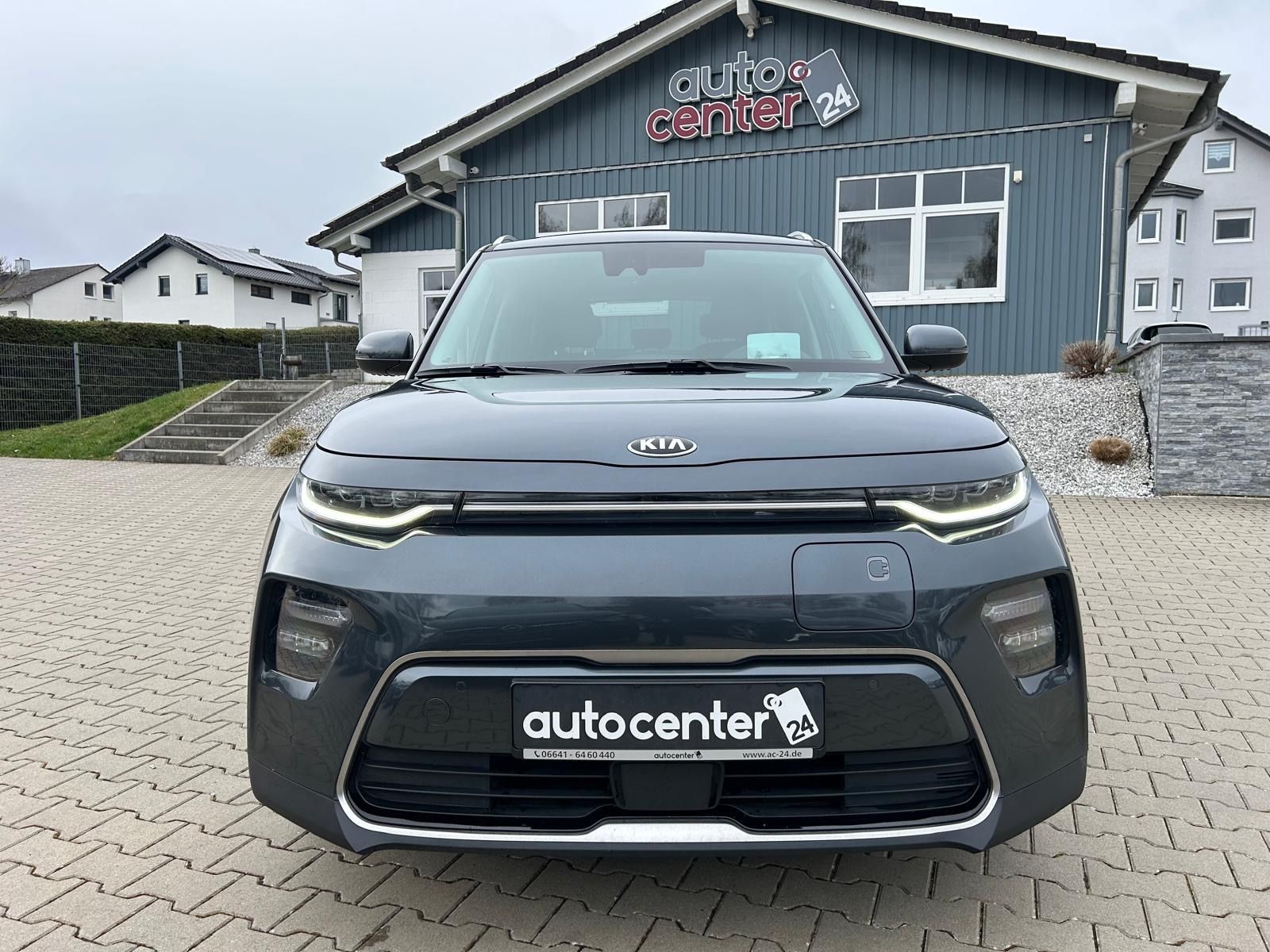Fahrzeugabbildung Kia e-Soul Spirit°64 kWh°CCS°3 Phasen°SOH 97,2%°1Hnd