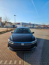 Volkswagen Passat 2.0 TSI 162kW DSG Highline Highline - Volkswagen Passat mit Benzin-Antrieb: Limousine, 2.0