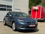 Opel Astra J Lim. 5-trg. Exklusiv - Opel Astra Exklusiv mit Diesel-Antrieb