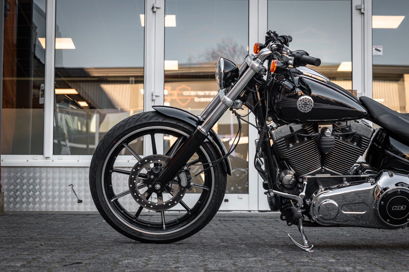 Fahrzeugabbildung Harley-Davidson Breakout 103 FXSB- Kesstech -