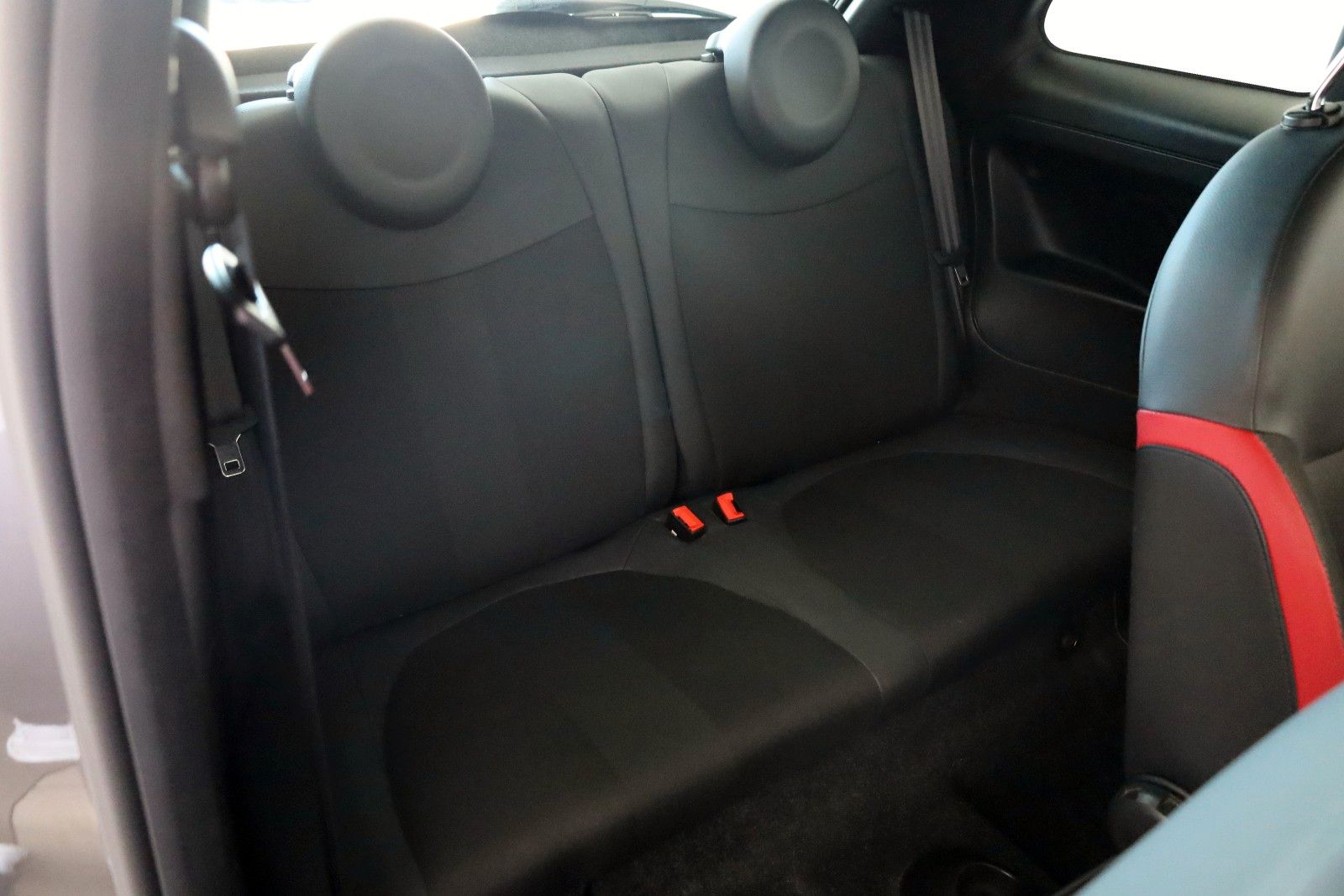 Fahrzeugabbildung Fiat 500 S Limited Edition Sport Paket Klimaautomatik