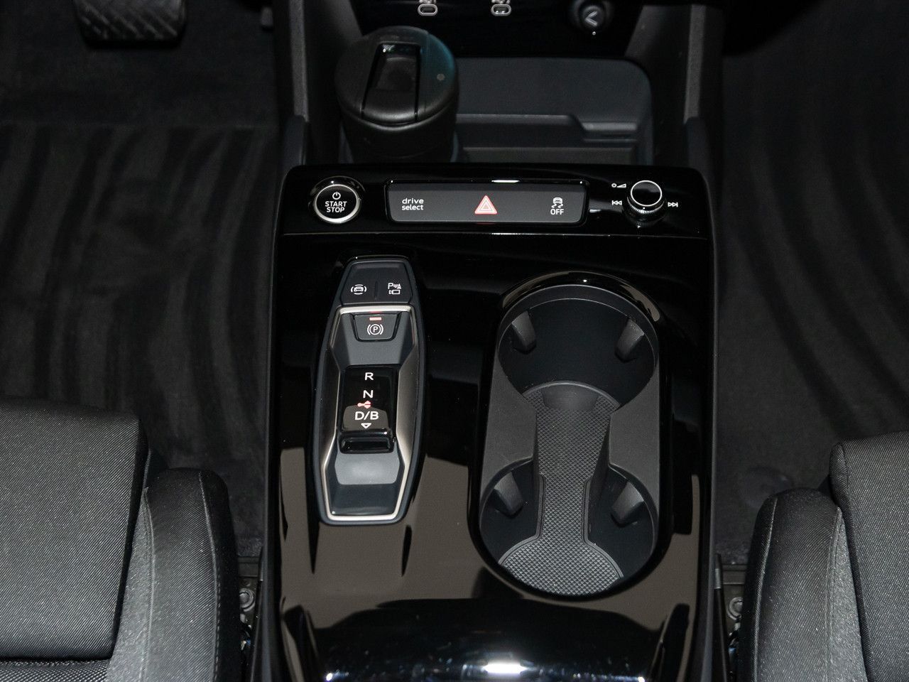 Audi Q6 e-tron - Bild 21