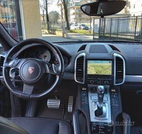 Porsche Cayenne - 6