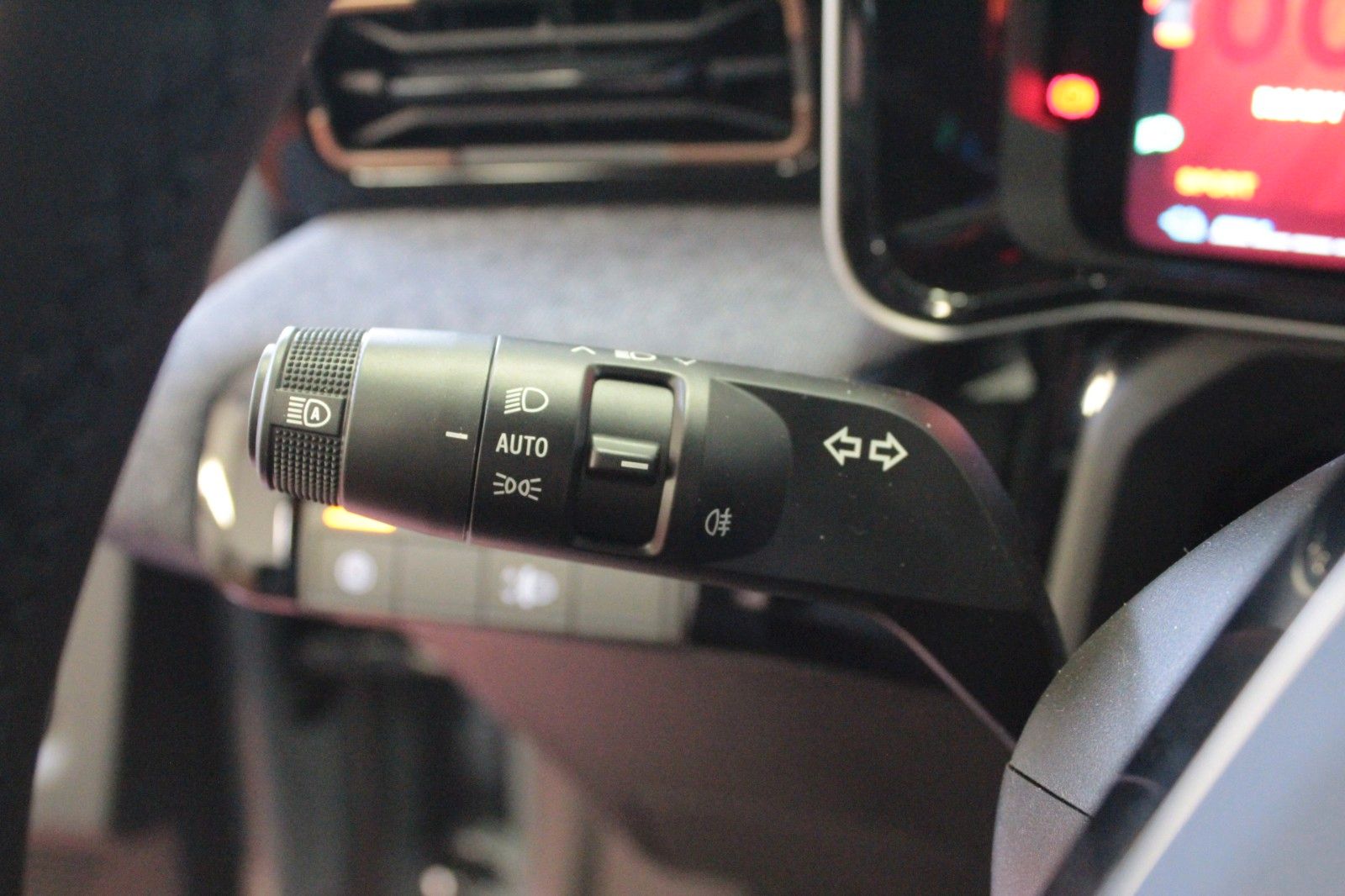 Fahrzeugabbildung Renault R 4 E-Tech 150 Comfort Range Techno Winter-Paket