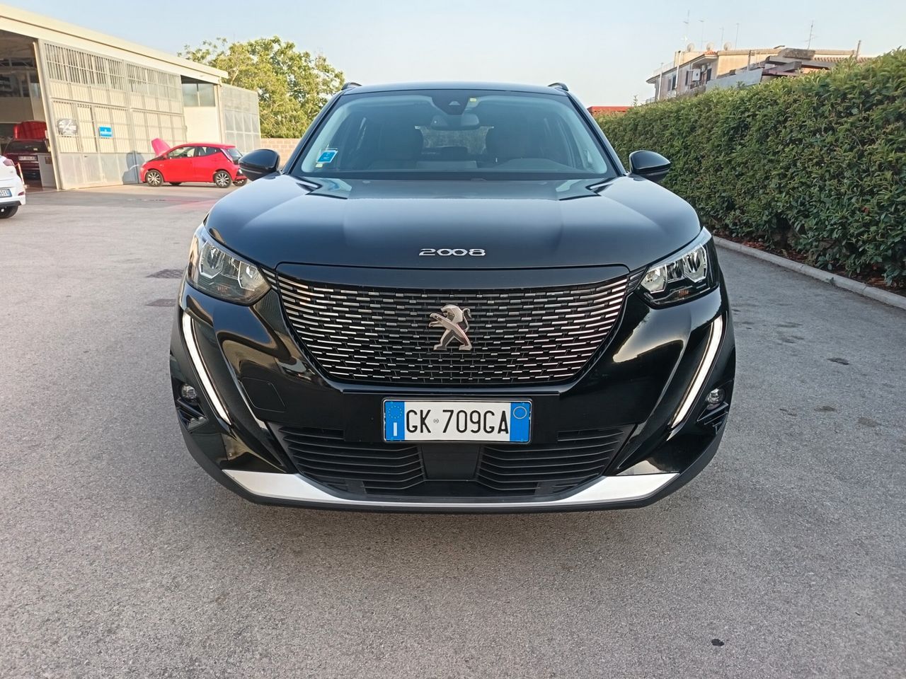 Peugeot 2008 BlueHDi 130 S&S EAT8 Allure imagem 3