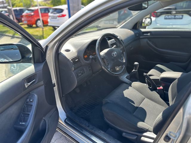 Toyota Avensis  Kombi 1.8 Sol