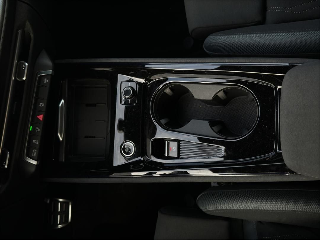 Fahrzeugabbildung Audi Q3 SUV e-hybrid Q3 e-hybrid 200 kW S tronic, Mat
