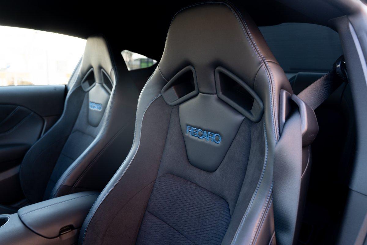 Ford MUSTANG Dark Horse 2026/RECARO/20Zoll/Tiefer/Bre