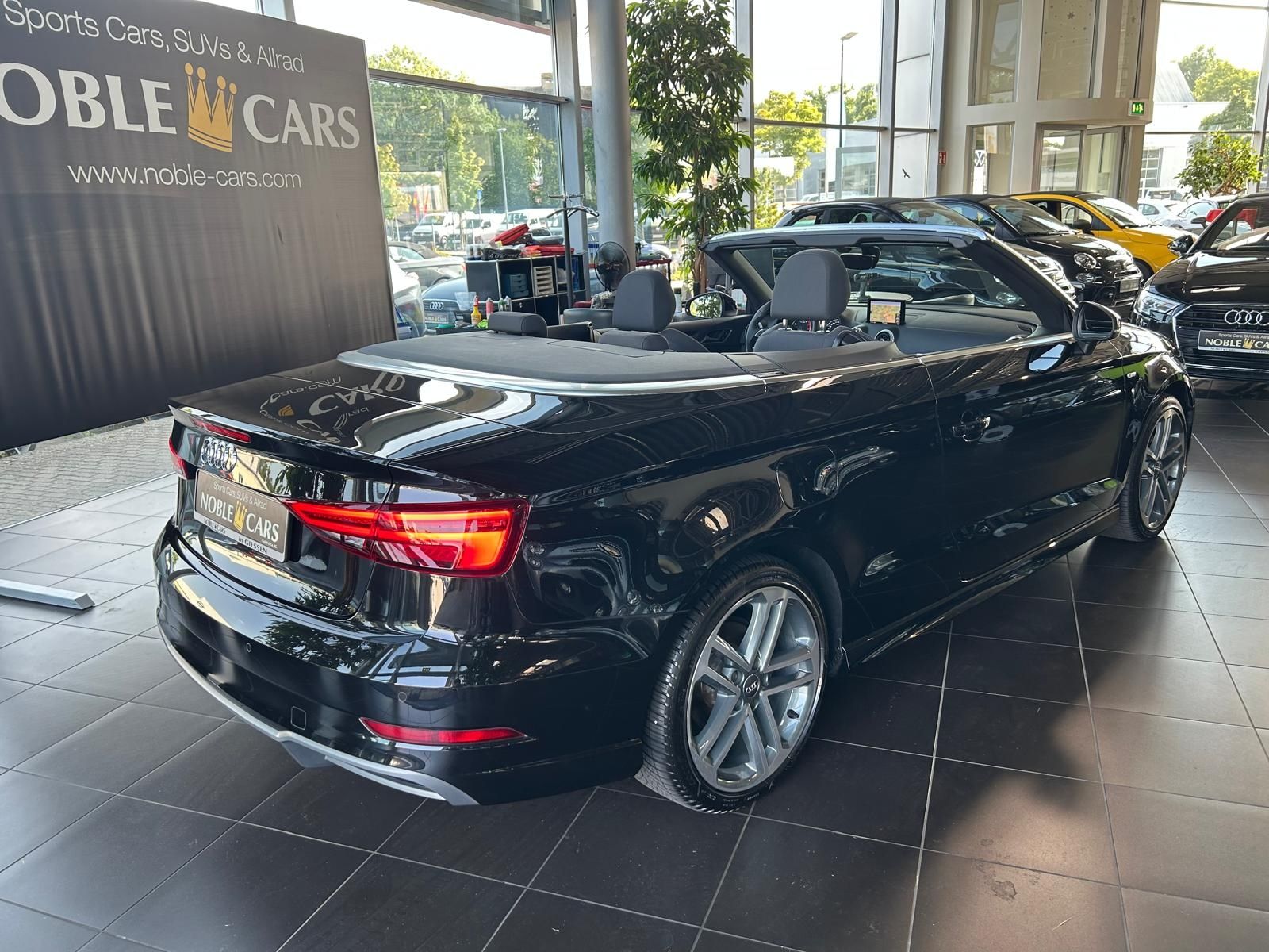 Fahrzeugabbildung Audi A3 Cabriolet S-Line LED NAVI ALU